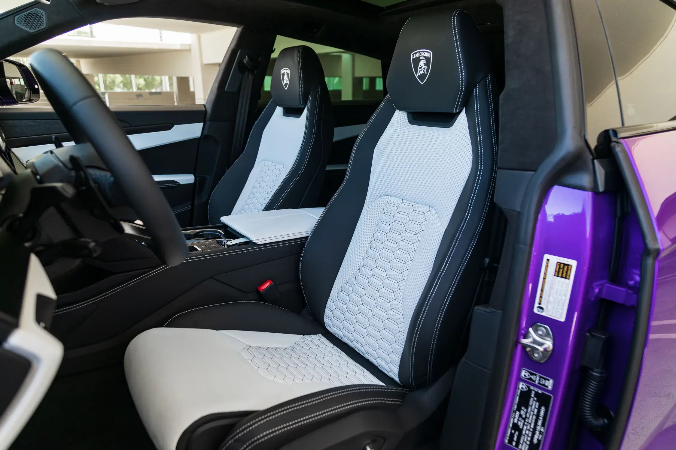 Lamborghini Urus image 5