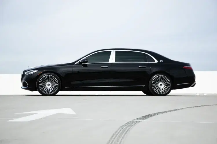 Mercedes Benz S-Class Maybach image 2
