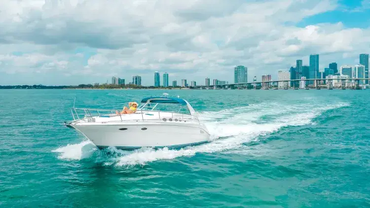 Sea Ray 40' Sundancer image 1