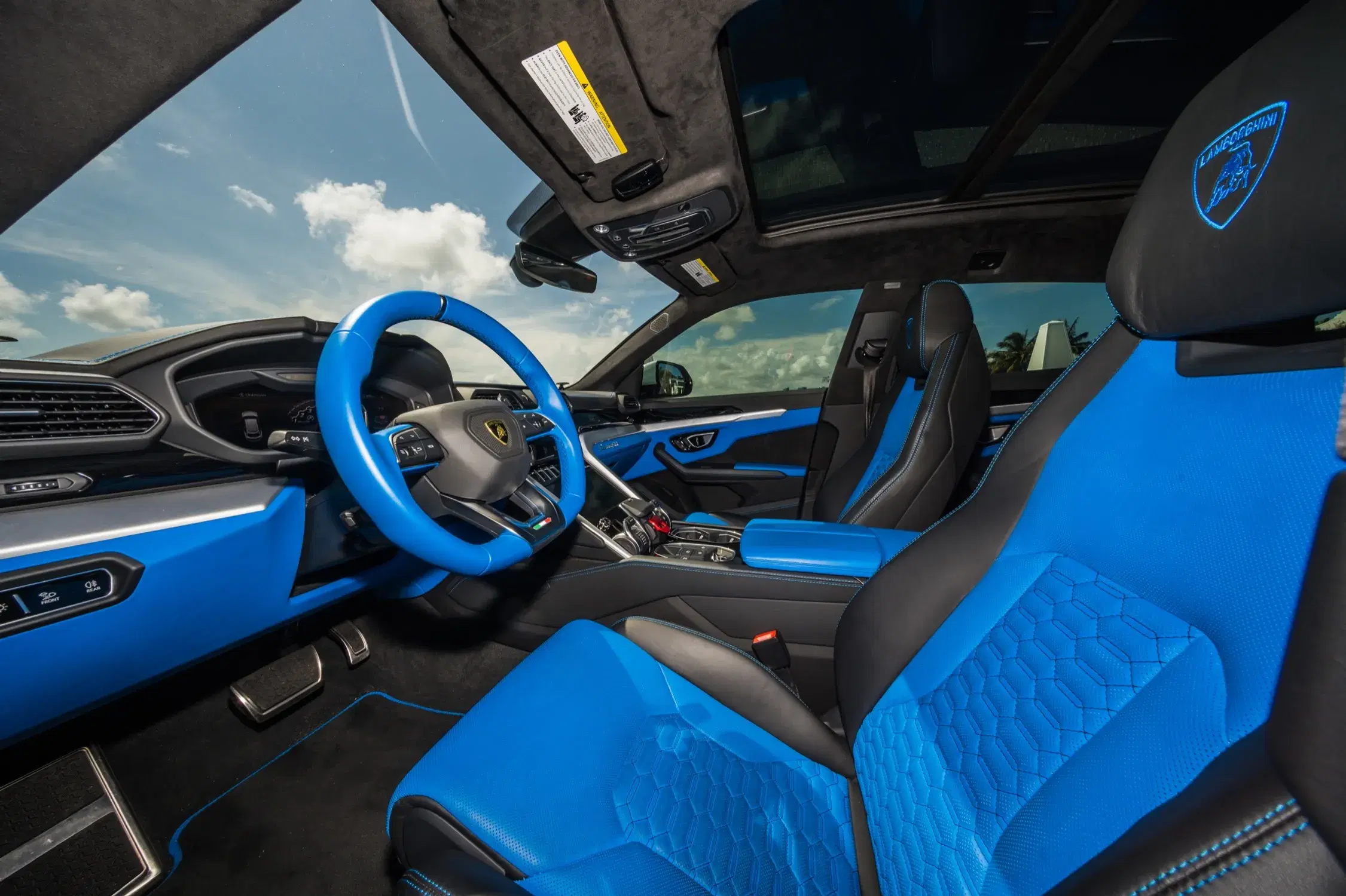 Lamborghini Urus image 5