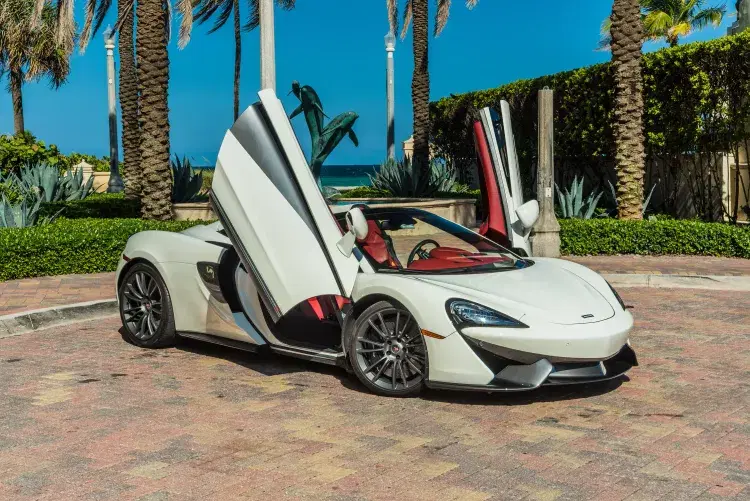 Mclaren 570 image 1