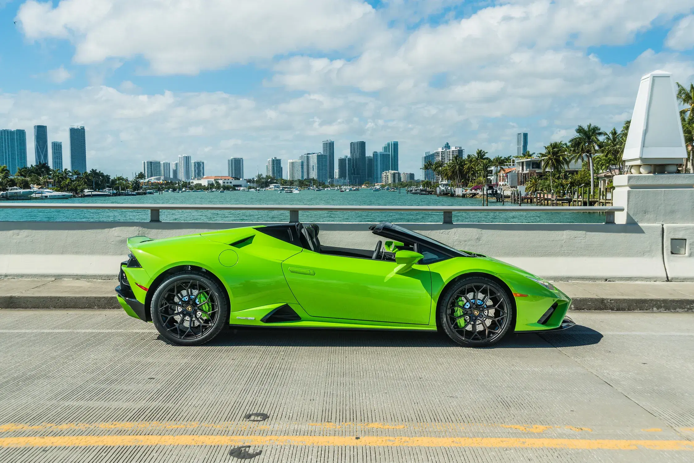 Lamborghini Huracán EVO image 5