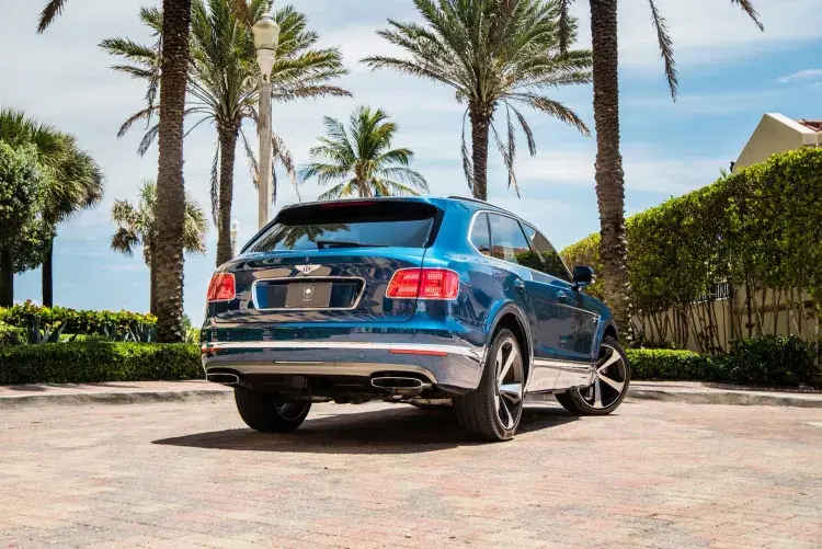 Bentley Bentayga image 2