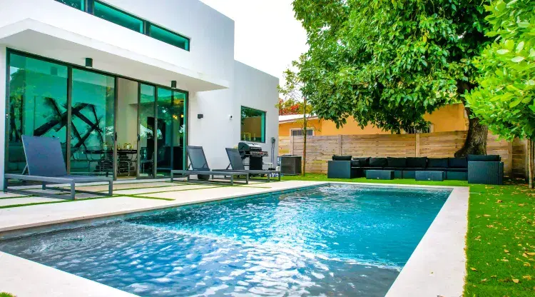 Villa Noir image 1