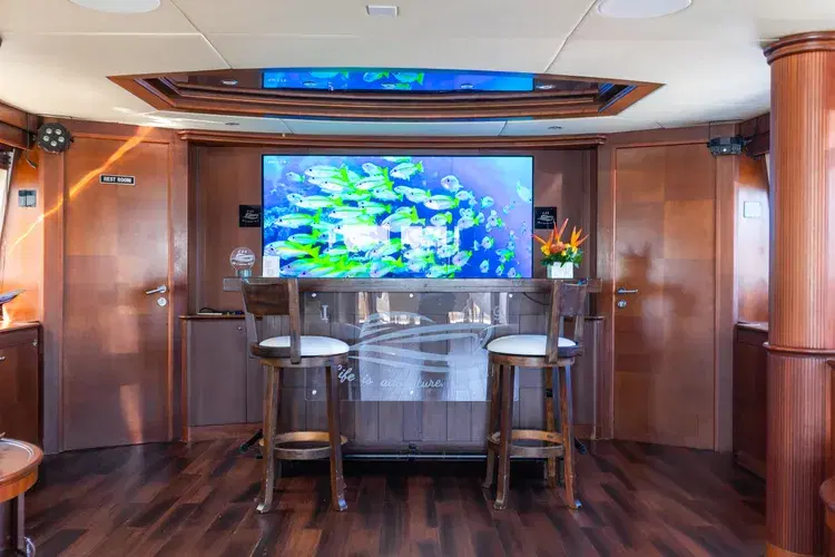 100’ Azimut Daniela image 3