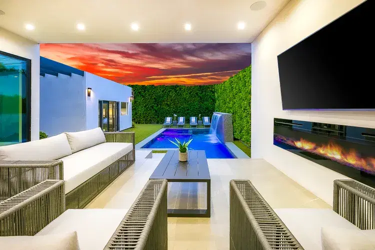 Four Seasons Villa