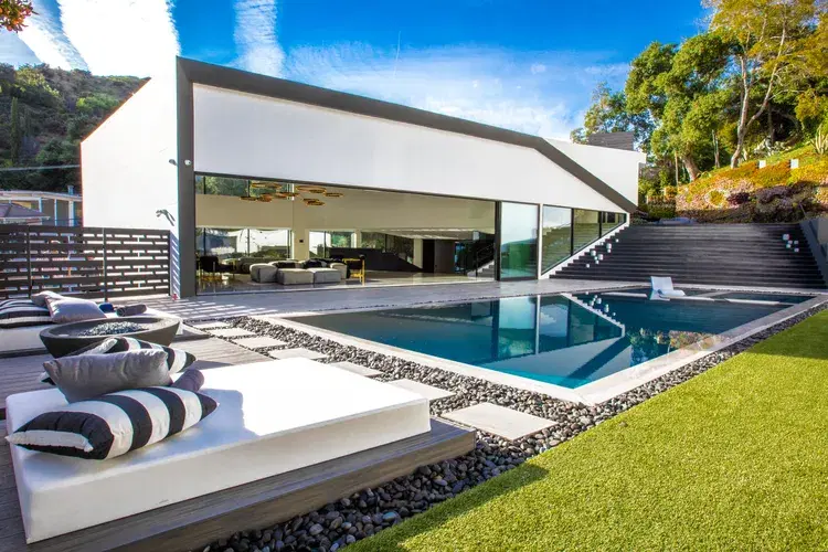 Ultra Modern Beverly Hills Villa