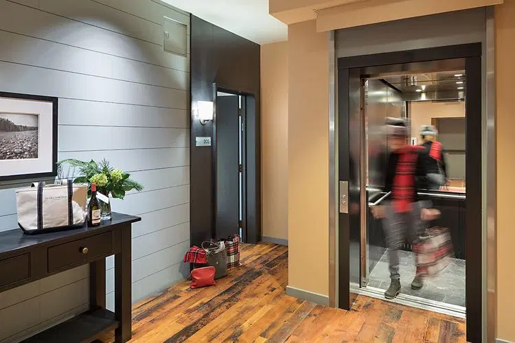 Pied a Terre 202 image 3