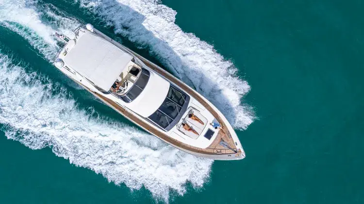 80' Azimut image 5