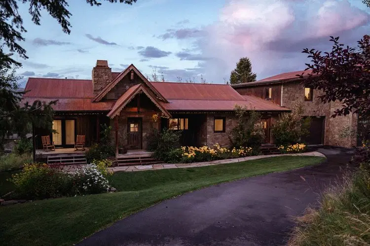 Tatanka Lodge image 3