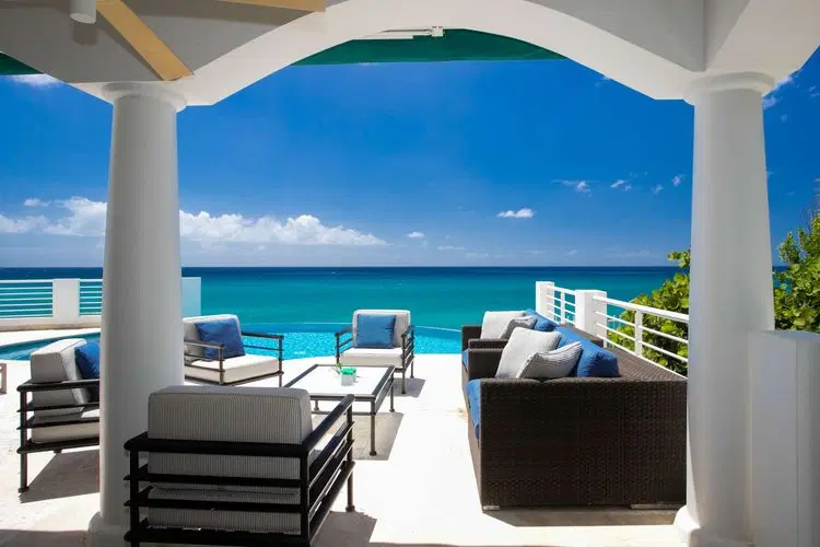 Luna Coast image 4
