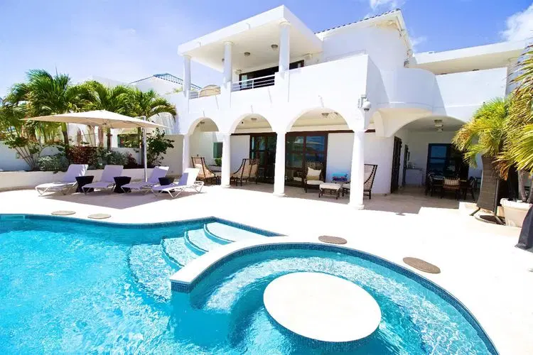 Isla Nova image 4