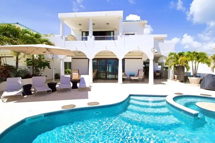 Isla Nova image 5