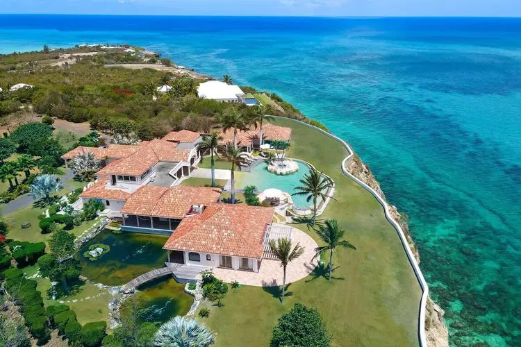 Pearl Coast Estate image 4