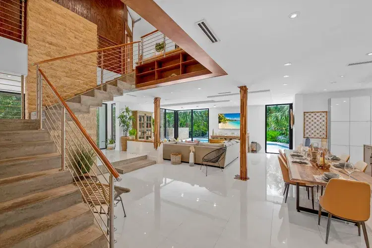 994 Villa Artemis, Ocean View Miami Beach Brickell