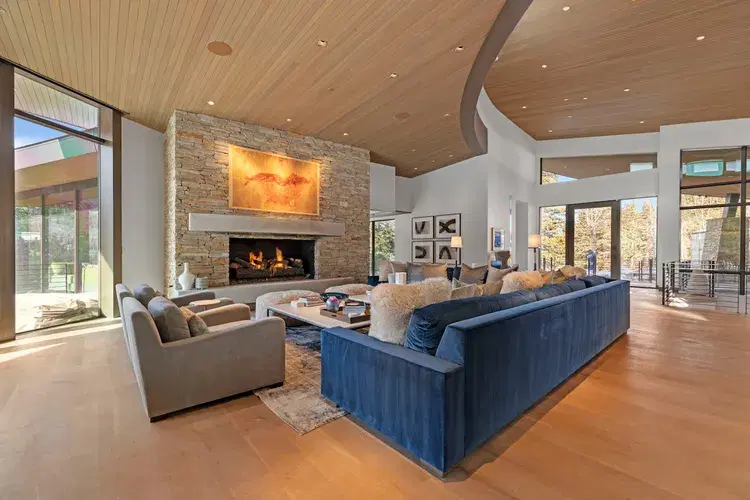 Alpine Opus Chalet image 2