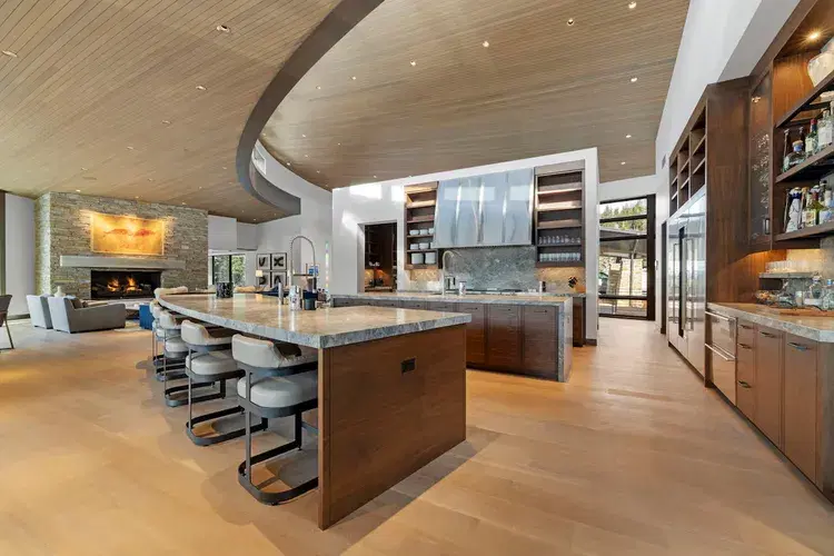 Alpine Opus Chalet image 3