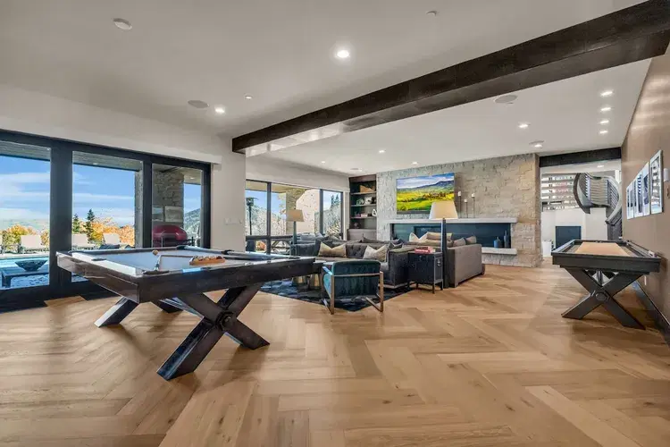 Ski In Out w/ heated pool, hot tub, game room image 4