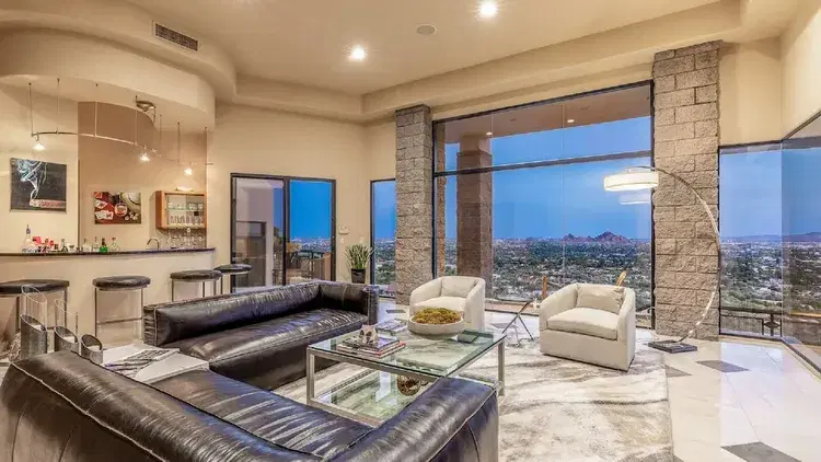 Top Shelf Manor - An Exceptional Luxury Estate! image 2