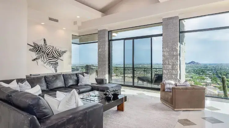 Top Shelf Manor - An Exceptional Luxury Estate! image 3