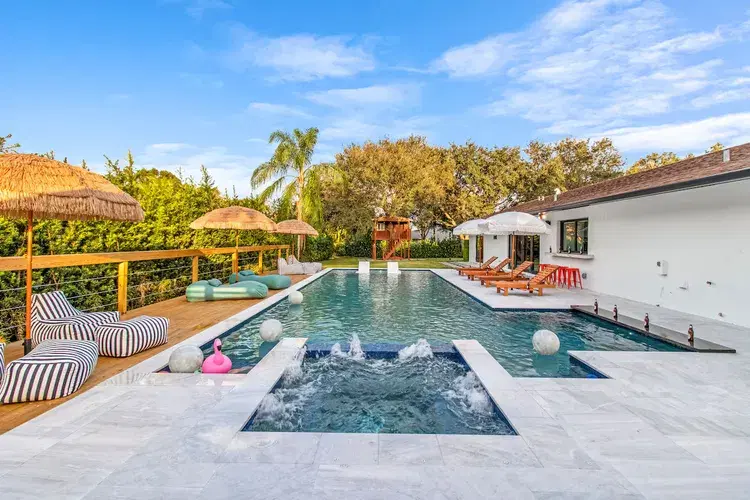 Emerald Palms Estate | A Private Luxury Estate in Plantation, Florida