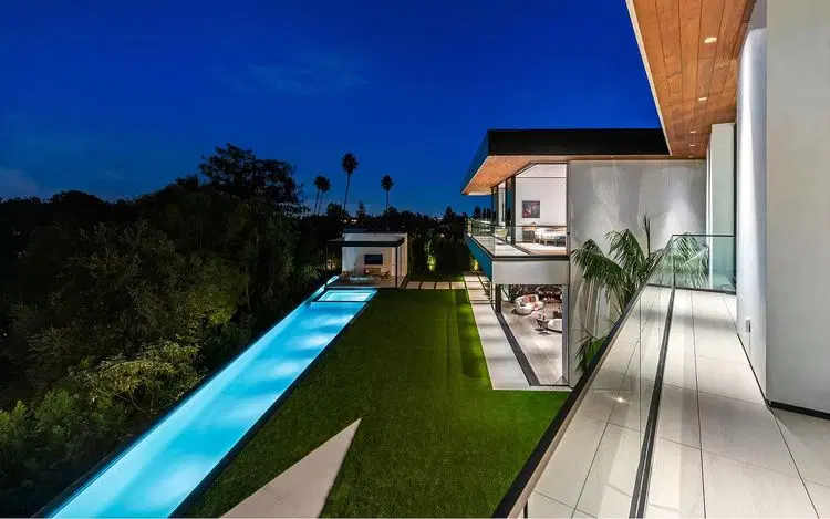Angelo Modern Vista image 3