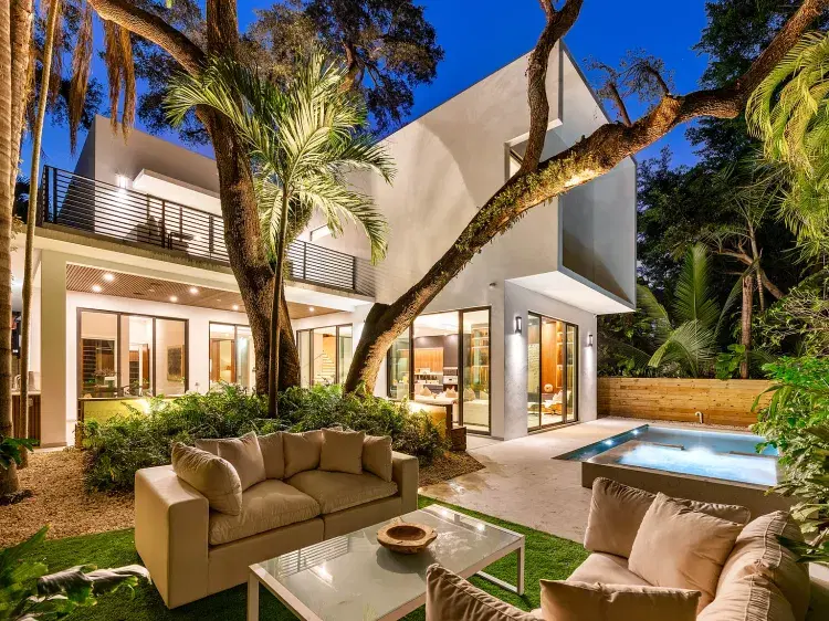Coconut Grove Villa