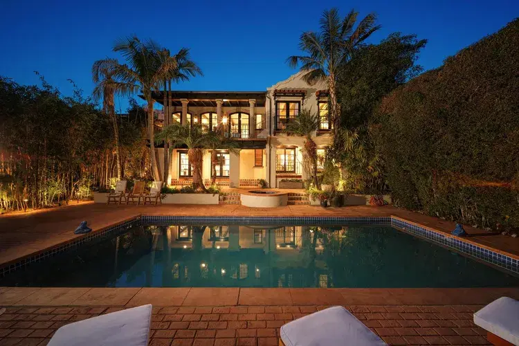 Casa Encanta