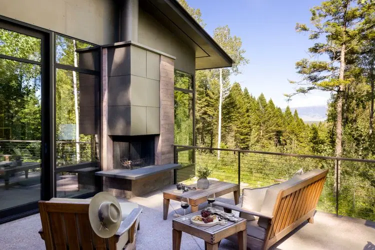 Fish Creek Compound image 3