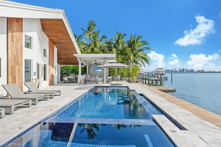 Bayfront Bliss